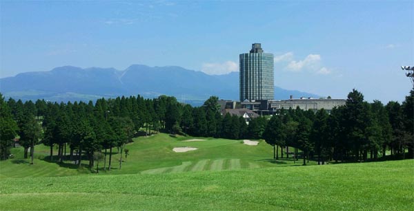 熊本県ゴルフ場-阿蘇やまなみリゾートホテル＆ゴルフ倶楽部